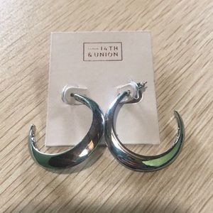 NWT 14th and union silver earrings